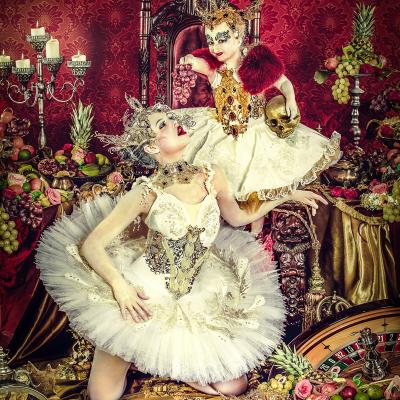 Birgit Moertl Bodyart Costume Setdesign Model Jennyandrea Client Casinos Austria Photo Bildsymphonie Kniepeis