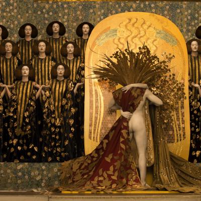 Birgit Moertl Bodyart Sfx Gold Life Ball 2015 Photo Inge Prader