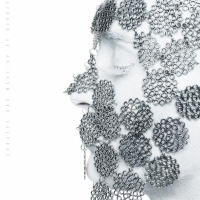 Birgit Moertl Bodyart Sfx Mask Argent Blanc Photo Martin Steinthaler