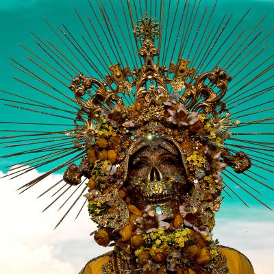 Birgit Moertl Bodyart Sfx Mask Costume Headpiece Madone Jaune Model Tamara Photo Birgit Moertl