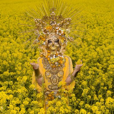 Birgit Moertl Bodyart Sfx Mask Costume Headpiece Madone Jaune Photo Birgit Moertl