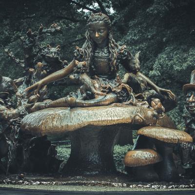 Birgit Moertl Costume Set Newyork Makeup Rabbit New York Fairytale Photo Kniepeis